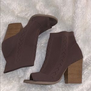 Qupid Stretch Block Heels